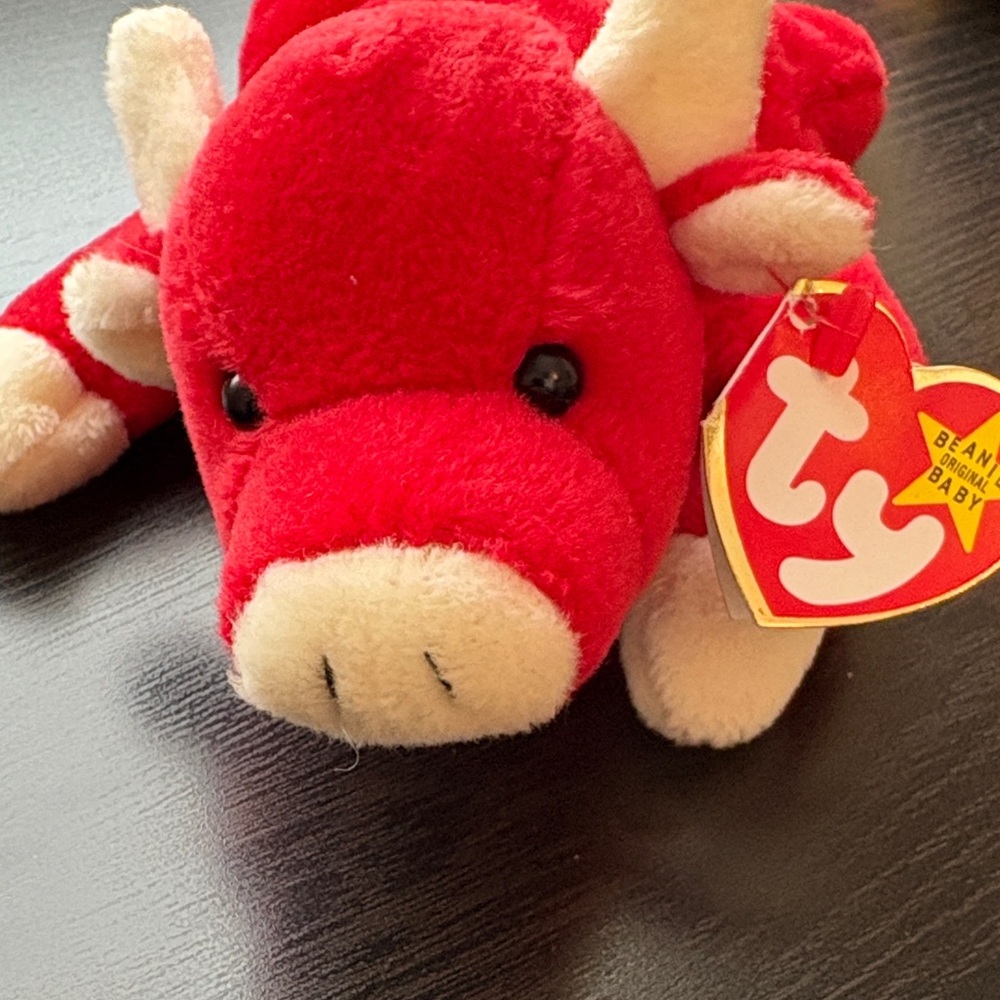 Ty Beanie Babies SNORT the bull Red and Cream Stuffed Animal